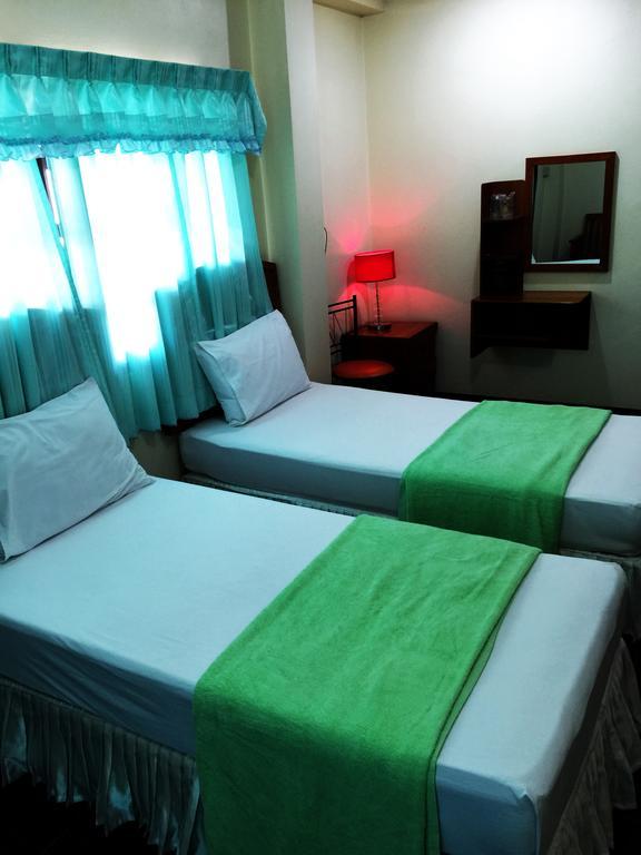 J-Safe Guesthouse Sukhothai Buitenkant foto