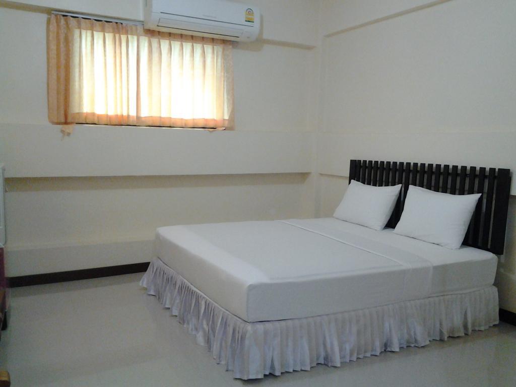 J-Safe Guesthouse Sukhothai Buitenkant foto