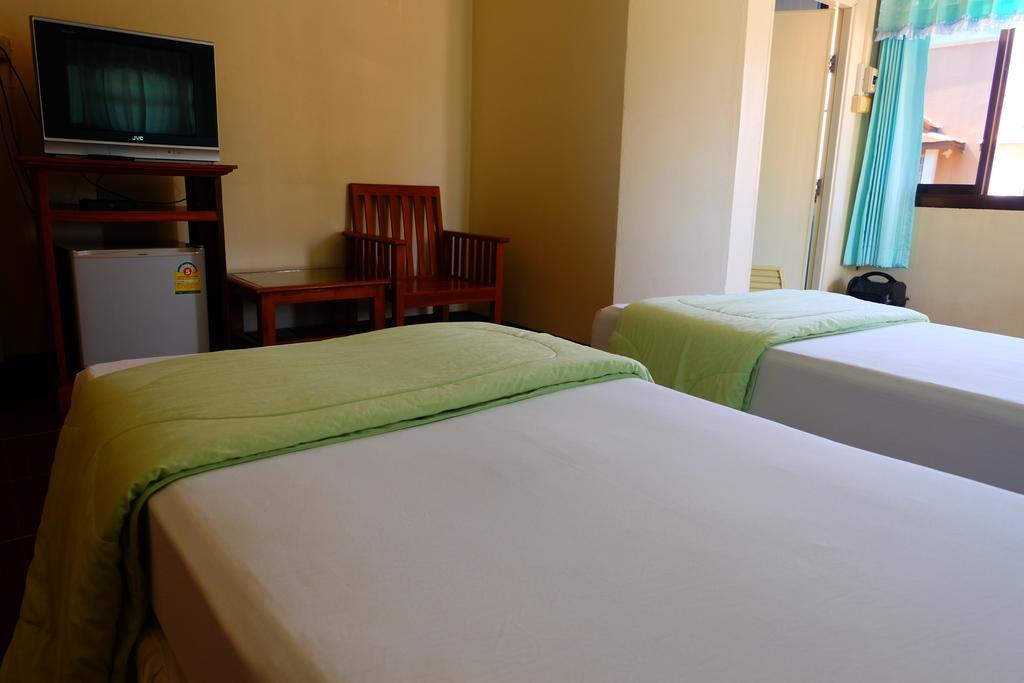 J-Safe Guesthouse Sukhothai Buitenkant foto