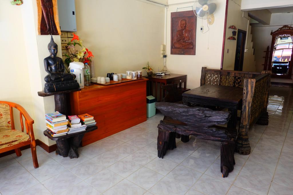 J-Safe Guesthouse Sukhothai Buitenkant foto