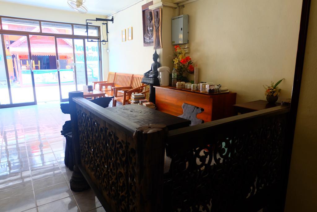 J-Safe Guesthouse Sukhothai Buitenkant foto